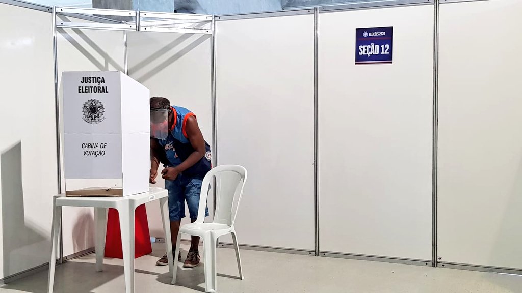 ecbahia's tweet photo. 🗳️ Votação aberta! Fonte Nova já recebe os primeiros sócios, mas dá pra participar de casa, de onde você estiver, pelo https://t.co/uMWFtPMnwf. Viva a Democracia Tricolor #BBMP https://t.co/E5PwmnjGYo