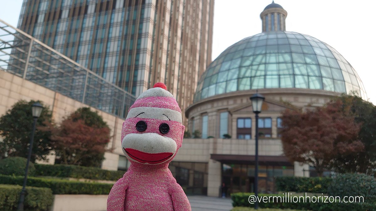 LilSquirtMonkey's tweet photo. Getting out of the house (Shanghai, China)

#Shanghai #China #Putuo #GlobalHarbor #Rooftop #Dome #SaturdayAfternoon #ぬい撮り #SockMonkey #BigAdventures #FineFamilyAndFriends #上海 #中国 https://t.co/fzSIBZxLji