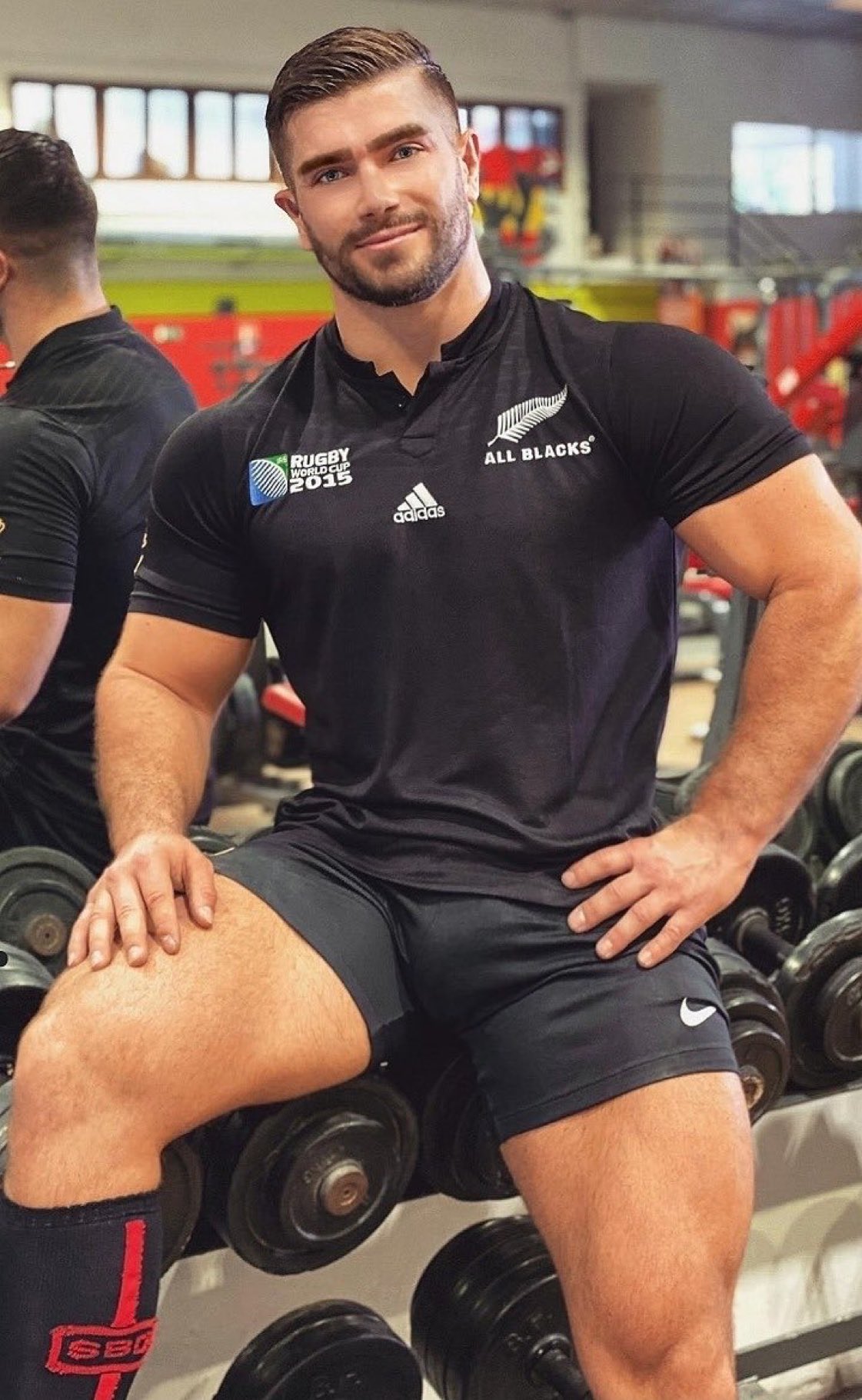 Muscle Guy on X: If only all men in New Zealand looked THIS good and this  BIG! t.coSTZQ9HzrT2  X