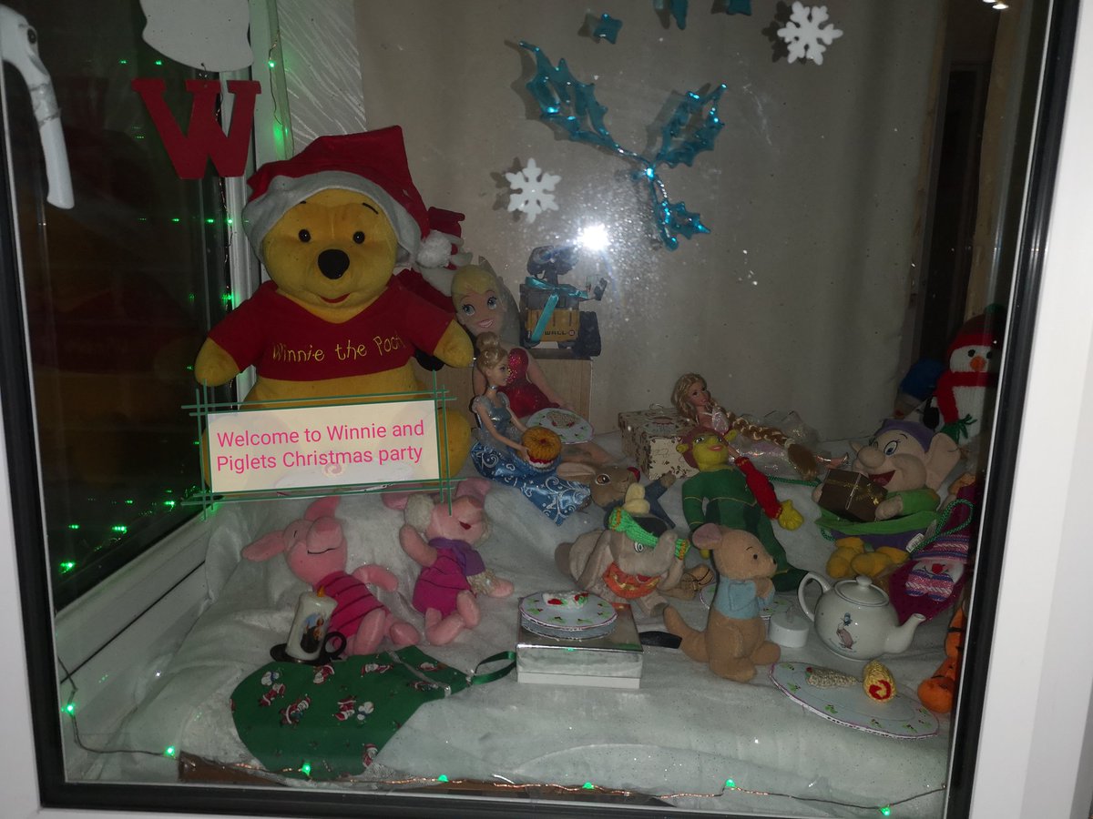 MissUKRose's tweet image. The gang are all ready for the Attleborough Christmas trail. 😁😁😁

Welcome to Winnie and Piglets Christmas party.

Thankyou to mum for making the fantastic sandwiches and plates 😁😁😁
#Christmas2020 #christmastrail