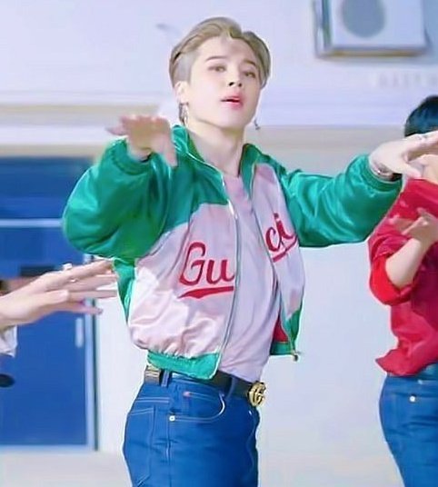 Airplane Yoongi meets dynamite Jimin