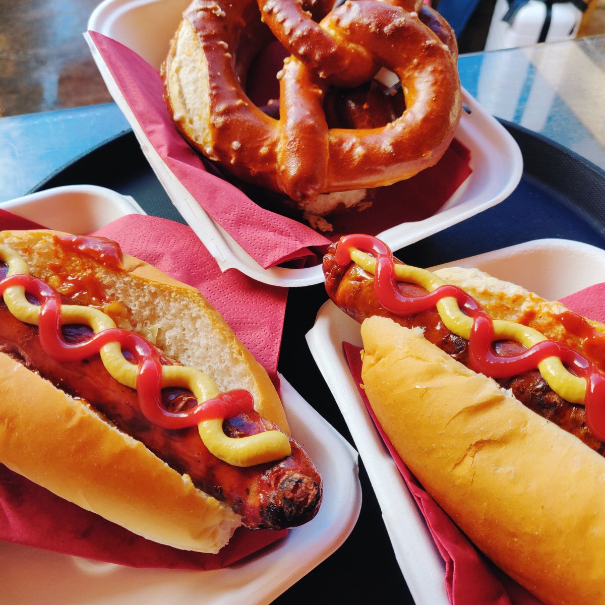 Find us <a href="/Theraeburnhotel/">The raeburn hotel</a> this Sunday and enjoy all our usual tasty treats to take away along some hot and cold drinks from the bar. We be out there from 4pm to 9pm!