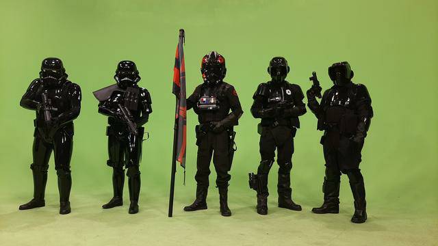 501stSpecOps's tweet photo. Bravo TX24292, TX 21500, TX19791, TX 21267 & TX 74666 of Death Shadows Arg of the Argentina garrison. They recently got to make an appearance on a game show for the benefit of sponsored households
#SearchAndDestroySaturday #SwiftSilentRelentless @501stArgentina https://t.co/tXAEr0nTPb