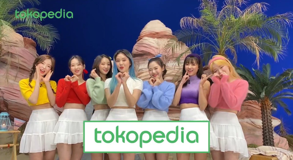 tokopedia's tweet photo. Dapet saranghaeyo dari OH MY GIRL untuk kalian semua! YUK sambil terus ramaikan hashtag #TokopediaXEvenofDay #TokopediaXOMG #WIBTVSHOWDesember SEBANYAK-BANYAKNYAAA!! https://t.co/dpIoEUeiI8