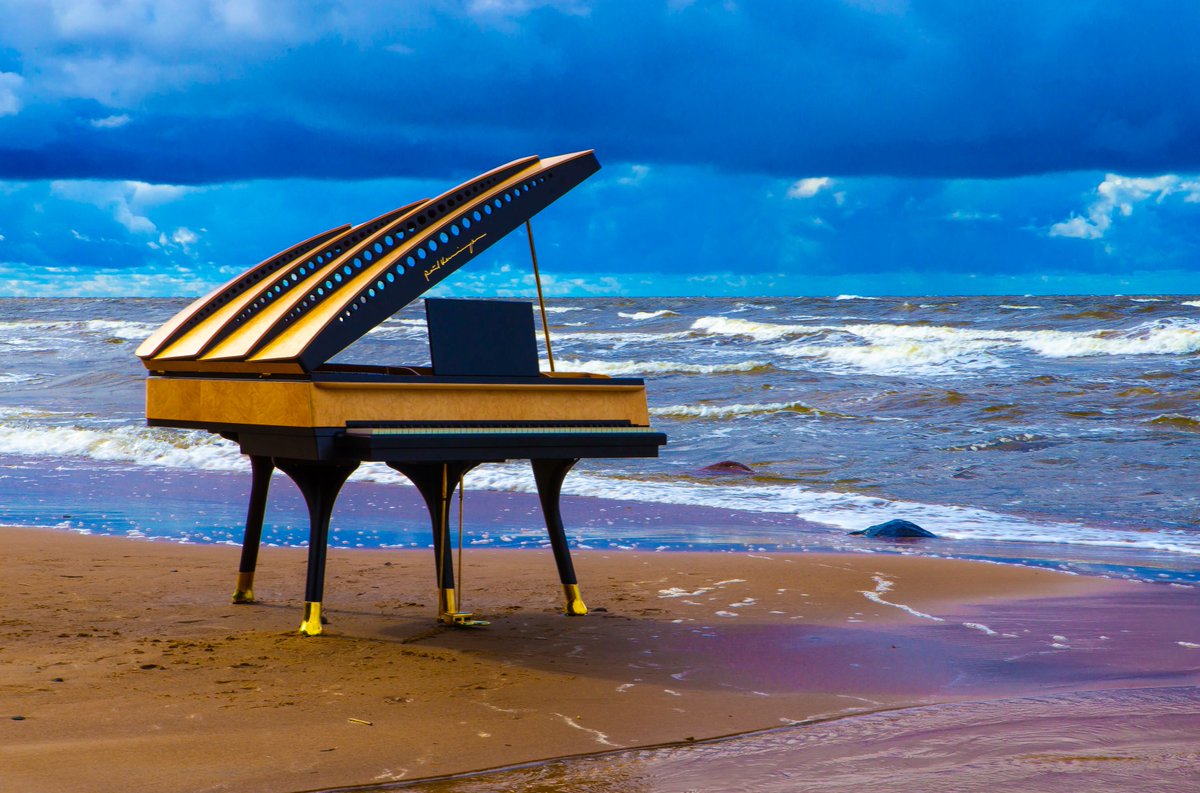 PH_Pianos's tweet photo. PH Bow Grand Piano.⠀
Designed in 1937 by Poul Henningsen.⠀
#phpianos #poulhenningsen #ph⠀
⠀
#music #pianodesign #piano #grandpiano #flygel #pianoart #pianolovers #pianomusic #pianoforte #pianist #artdeco #interiordesign #interiordesigner #interior #decor #homeinteriors https://t.co/yukYNsMw7L
