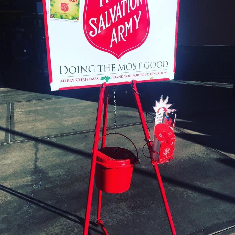 IAFFLocal176's tweet photo. Stop by Woodland Hills Mall Food Court entrance today to help us collect for Salvation Army!  Tulsa Firefighters will be ringing the bell from 11:00am - 6:00pm. #redkettlecampaign https://t.co/tRviUtTQQ4