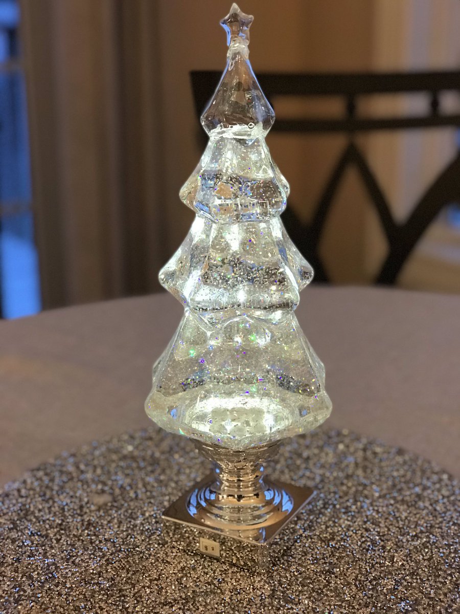 MrsMoh23's tweet photo. Some things just bring happiness in the simplest ways during the holidays 🎄 https://t.co/naSfYbJ9Si