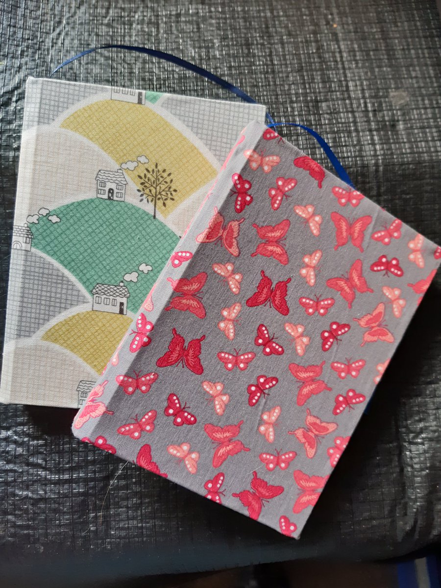 Thank You @CrumpsBarn @cosybookbinder for the fantastic book binding workshop this morning 🥰 We love our newly traditionally hand made note books... we just now need to fill them #poetry #WritingCommunity #booklovers ... I can highly recommend this workshop to anyone 💖📚😃👍xxx