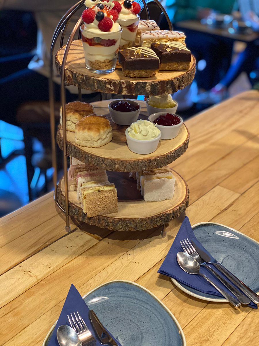 96degreescoffee's tweet image. AFTERNOON TEA ☕️🍰

All freshly homemade to provide the best experience and following our aim as always... making memories 🤍☕️

•
•
•

#afternoontea #homemade #cakesofinstagram #cheesecakes #afternoonteatime #cowbridge #tea #coffee #96degreescoffee