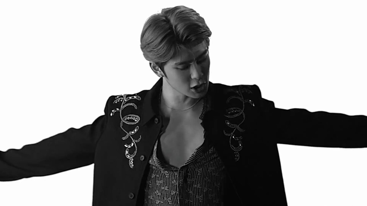 ً (@jjhlooks) on Twitter photo 