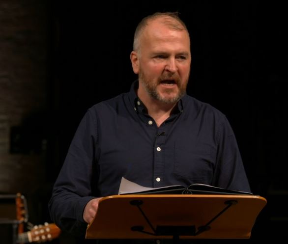 BrigitteUhrmann's tweet photo. "A God deceived me." There is so much drama in Hector´s last minutes and we feel much of that in the passionate reading in #TroyStory #RSCTalesFromWinter @TheRSC.
Brings back memories of 1991 heart wrenching #RSCTroilus with #DavidTroughton´s Hector. What a tale! https://t.co/TDhVw6tolY