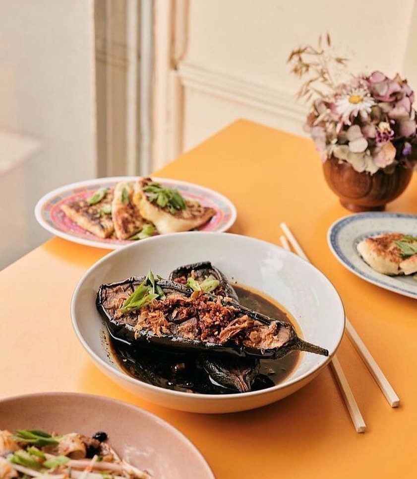 "Colourful, simple dishes that are packed with flavour." <a href="/JuliesKopitiam/">Julies Kopitiam</a> is Number 12 on the Glasgow's Best Restaurants list glasgowist.com/best-of-glasgo…