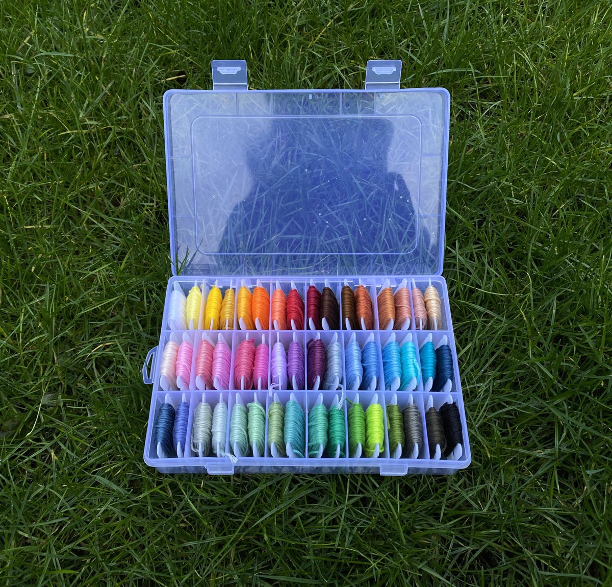 Violet_Threads_'s tweet image. WE ARE IN LOVE😍🙌

What do YOU guys think?😁

Our PORTABLE Thread Organisers will be live on our website at 6pm BST🕺

More info to follow, STAY TUNED🚨

VIOLETTHREADSSHOP.COM

#embroidery #embroideryuk #embroideryart #friendshipbraceletsuk #giftideas #giftsforher