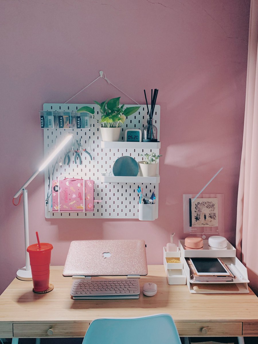 I got this 6 piece adjustable desk organiser pun from the same store. Comes in 4 colours:WhiteRose PinkEvening Shadow Lagoon BlueLink to purchase here https://shp.ee/uy9vfjd&nbsp;