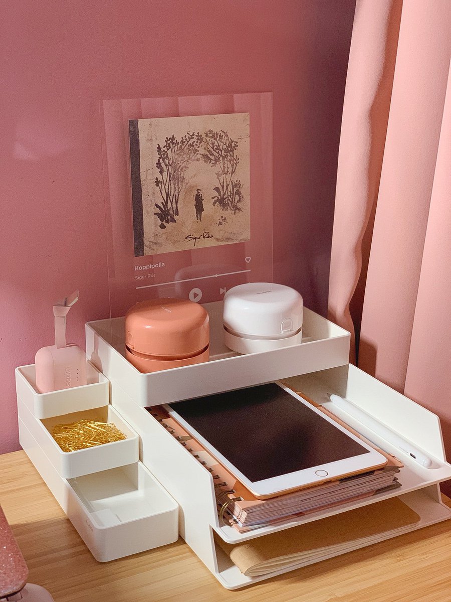 I got this 6 piece adjustable desk organiser pun from the same store. Comes in 4 colours:WhiteRose PinkEvening Shadow Lagoon BlueLink to purchase here https://shp.ee/uy9vfjd&nbsp;