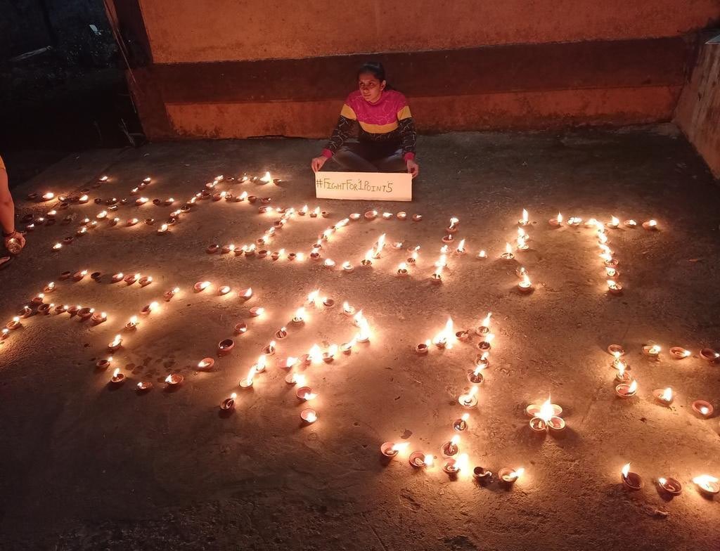 🕯 5 anni fa i leader mondiali hanno approvato l'accordo di Parigi e hanno promesso di limitare l'aumento della temperatura globale a 1,5°C.

Questo obiettivo non è negoziabile, e non sta venendo rispettato!

#FightFor1Point5