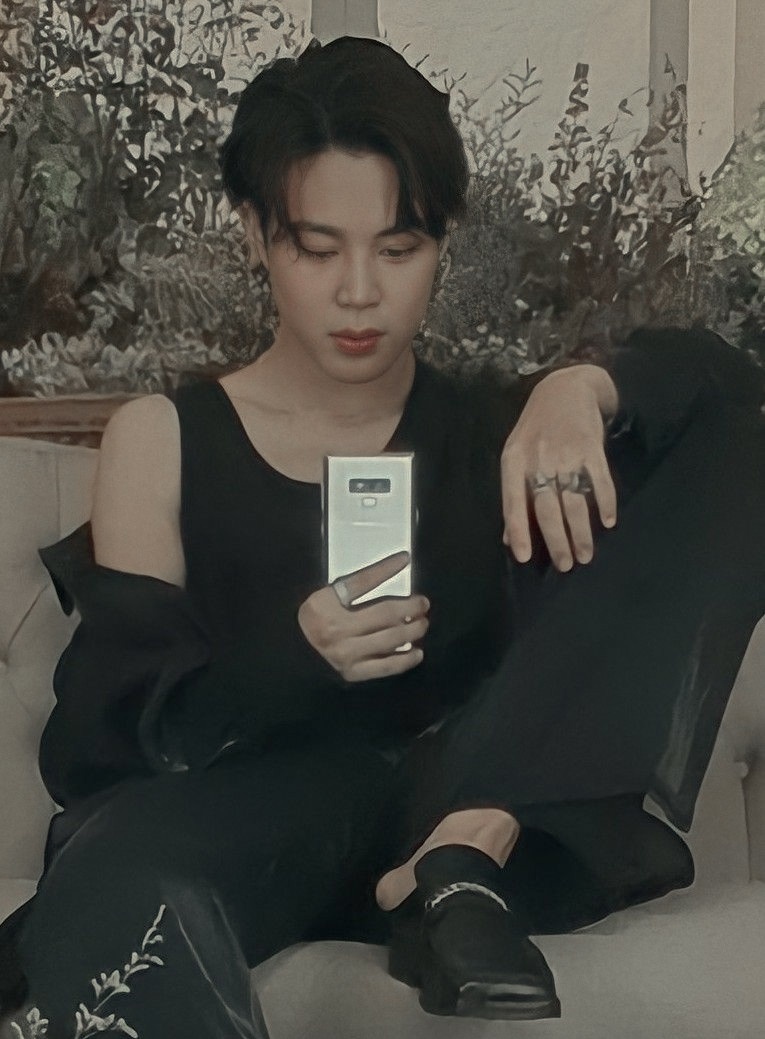 𝘞𝘩𝘪𝘴𝘬𝘺 𝘰𝘯 𝙞𝙘𝙚, 𝘴𝘶𝘯𝙨𝙚𝙩 &amp; 𝘷𝘪𝘯𝘦. 𖣔︎