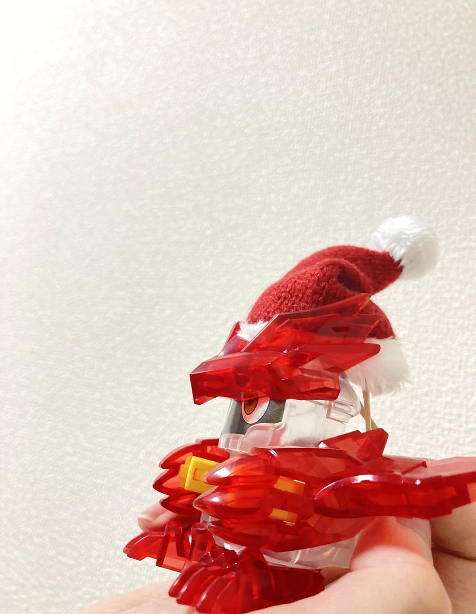 Dragoondiary's tweet photo. ボトルマン クリスマスフェニックス https://t.co/tdn32WDNQG