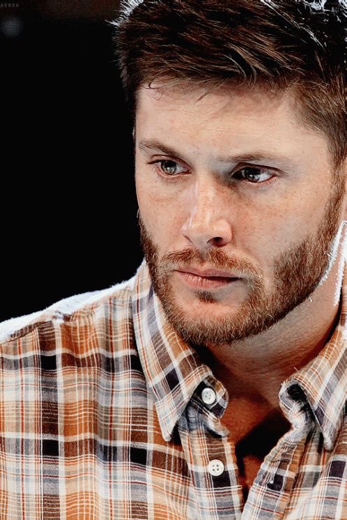 jensen ackles’ freckles, a cute thread