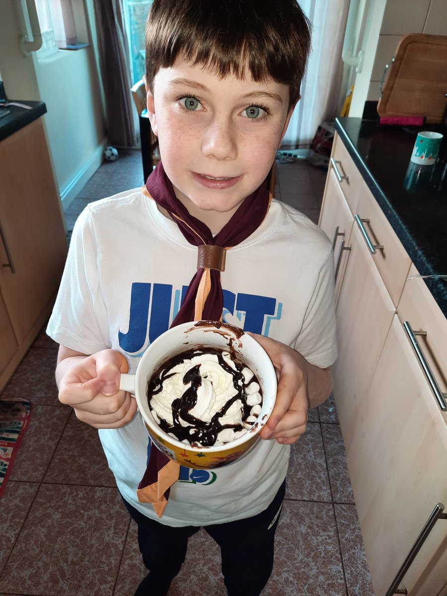 MH07122901's tweet photo. A magnificent mug cake! Chocolate overload 🍫 @29thWallasey @WallaseyScouts https://t.co/AEgTGn9H9C