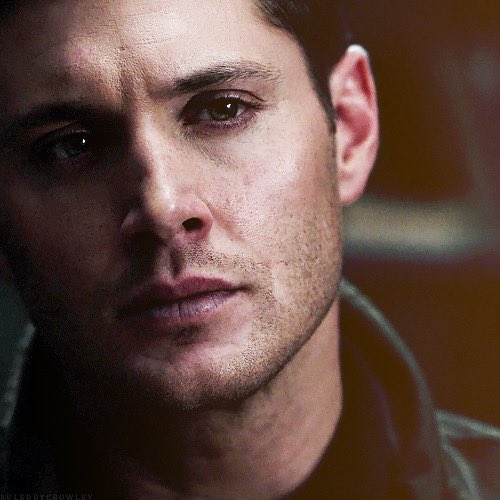 jensen ackles’ freckles, a cute thread