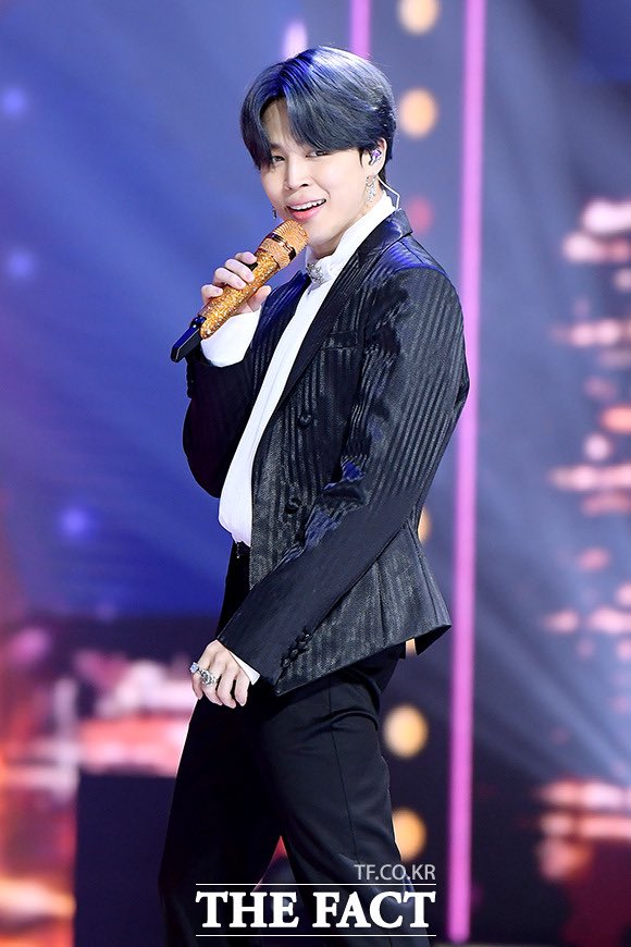 choi_bts2's tweet photo. The performance photos of @BTS_twt at TMA Dynamite 
Jimin &amp; J-Hope https://t.co/SaTkFSi9fZ