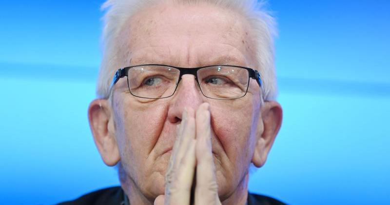 Kretschmann: Lockdown kommt wohl vor Weihnachten.

#kanews #karlsruhe #corona #covid19  ka-news.de/region/karlsru…