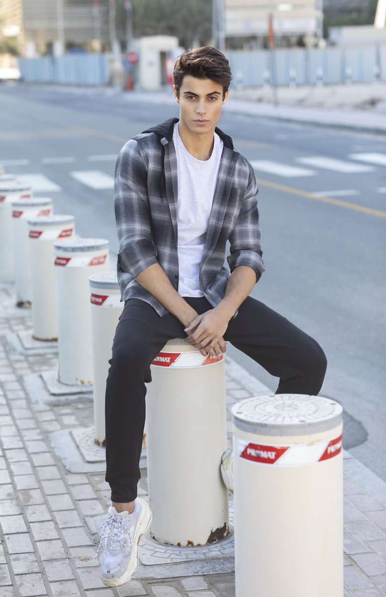 maxfashionMENA's tweet image. Checked print! 1️⃣ or 2️⃣?

Prices starting from: SAR 20, DHS 15, BHD 2, KD 2, QAR 15, OMR 2
#MAXMen #MyMaxStye