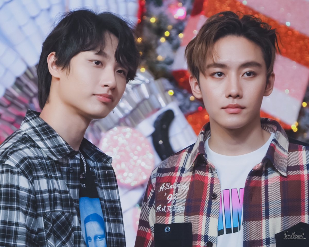 Supamas_pic's tweet photo. ข้างกัน👬

@Mmarksiwat @gunnapatn

#MarkSiwat #หัวใจศิวัช #gunnapatn #AmmoforGN 
#EMWINTERWONDERLANDXMARKGUN https://t.co/xMTBuw2pPG