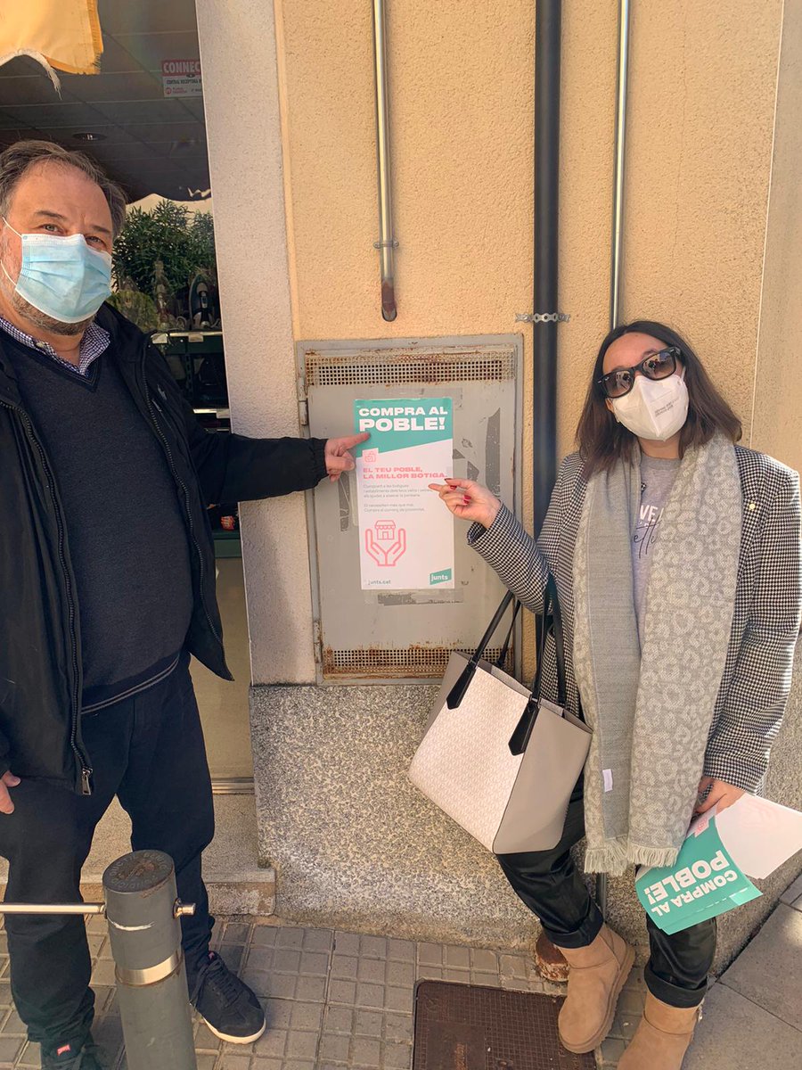 JuntsGirona's tweet photo. El teu poble, la millor botiga! 
Vilobí d'Onyar se suma a la campanya de @JuntsXCat per impulsar el comerç local! #compraalpoble https://t.co/hiEK5gjhaQ