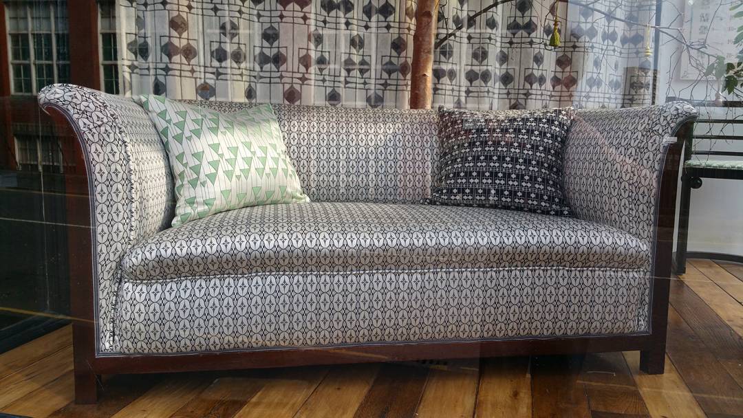 DLK wrote aemail when GG displayed the Viennese Secession, Josef Hoffmann window. To say how much she/they had enjoyed these pics, a boost after all the changes/upheaval in the co. First to get what she was doing with the co, she wrote Celebrating Glasgow- Vienna connections.