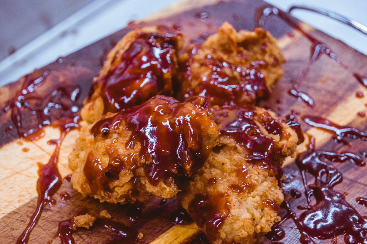 Wingomania's tweet photo. You ain’t BBQ sauce like this 🤤 Homemade sticky BBQ sauce, infused with mezcal for that extra smoke 💨 Then we went into Picasso mode 🎨 #WingomaniaBTS 📸 #WeWing 🍗 https://t.co/gNnNxY4XvJ