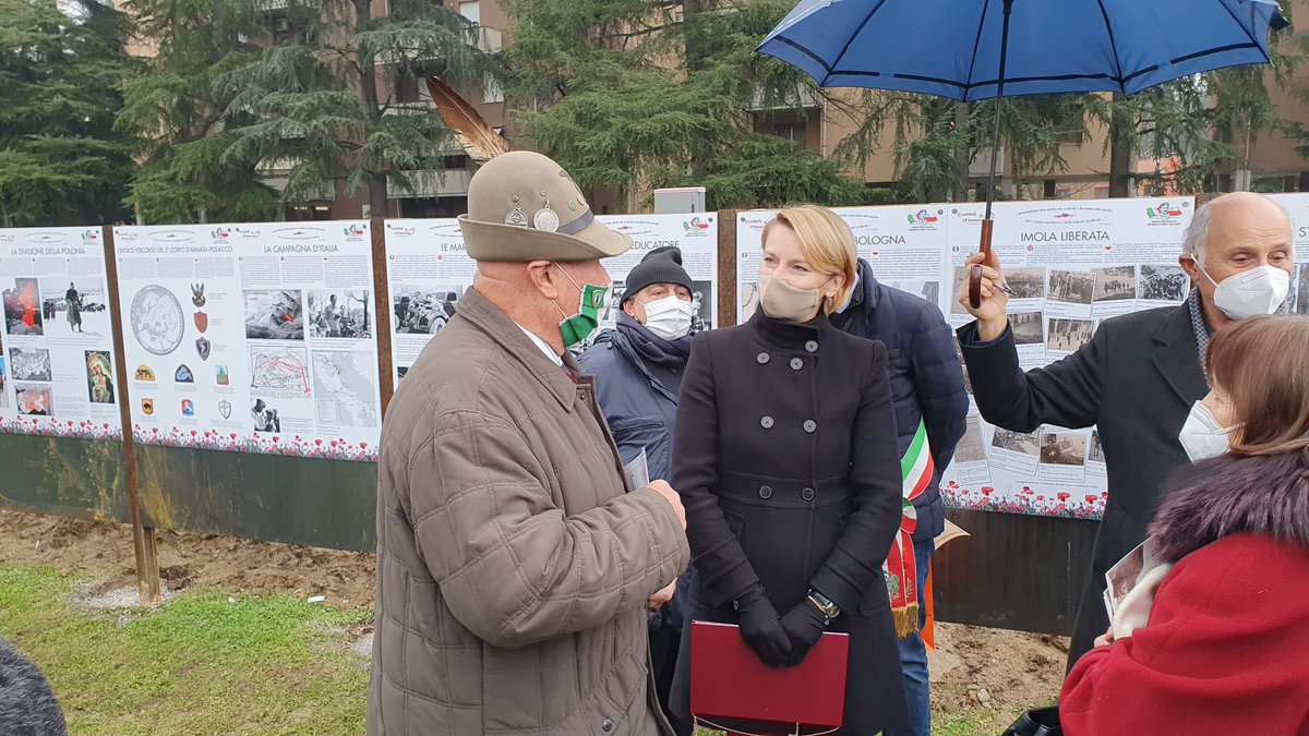 PLinMilano's tweet photo. #Imola, inaugurazione dalla mostra permanente sull'odissea del 2°Corpo Polacco del gen. W. #Anders curata dall'Associazione Eredità e Memoria presso il Giardino "Anders" di Imola con le Autorità cittadine, il Sindaco M. #Panieri e la comunità polacca dell'Emilia-Romagna. https://t.co/x2vX3FfGMt