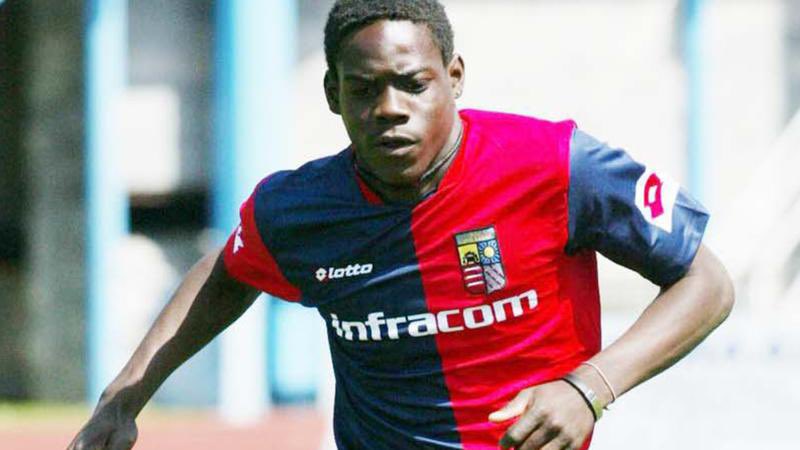 In the twilight of his career he joins boyhood club Lumezzane and earns them promotion to Serie B.What a career 