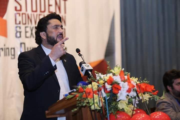 MShehzadKhanPK's tweet photo. Reception of Hon @ShehryarAfridi1 then Interior Minister at #ISC2K18.
It was such wonderful session of Mr Minister his grace, motivation, inspiration, personality and much more. Mr Minister Addressed the National and International Students and Delegates from different countries. https://t.co/09R5J4qXlB