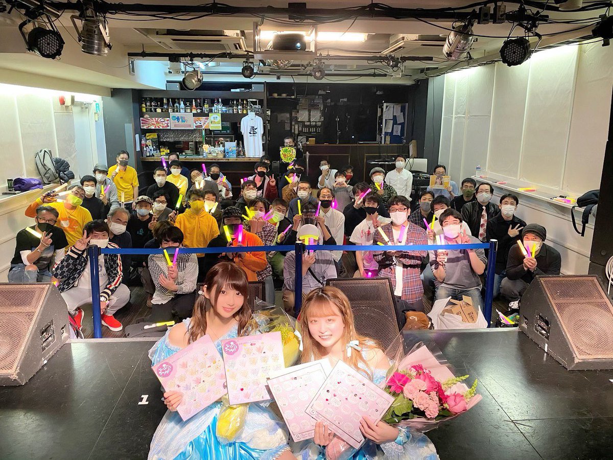 本日のラストライブありがとうございました✨✨

PUPUPU81からぴーちぷらむに変わり、ずーっとたくさん応援していただき、感無量です😭

最後まであたたかいファンの皆様あっての、ぴーちぷらむでした✨

本当にありがとうございました✨✨✨