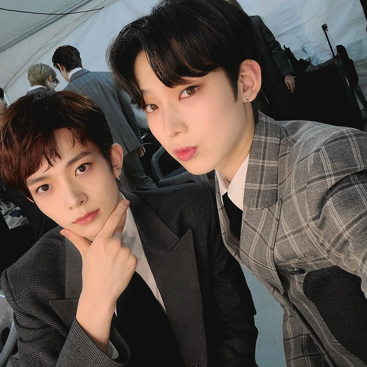 ENHYPEN_INA's tweet photo. @ENHYPEN_members [TRANS]

ENGENE ~ 🥰🥰 Terima kasih banyak telah mengizinkan kami memenangkan penghargaan Next Leader hehe. Kami akan menjadi ENHYPEN dan Sunoo yang lebih pekerja keras ☺☺ Love you❤

#ENHYPEN #ENGENE #SUNOO #HEESEUNG #2020TheFactMusicAwards
@ENHYPEN_members https://t.co/Iu7aWRXWj0