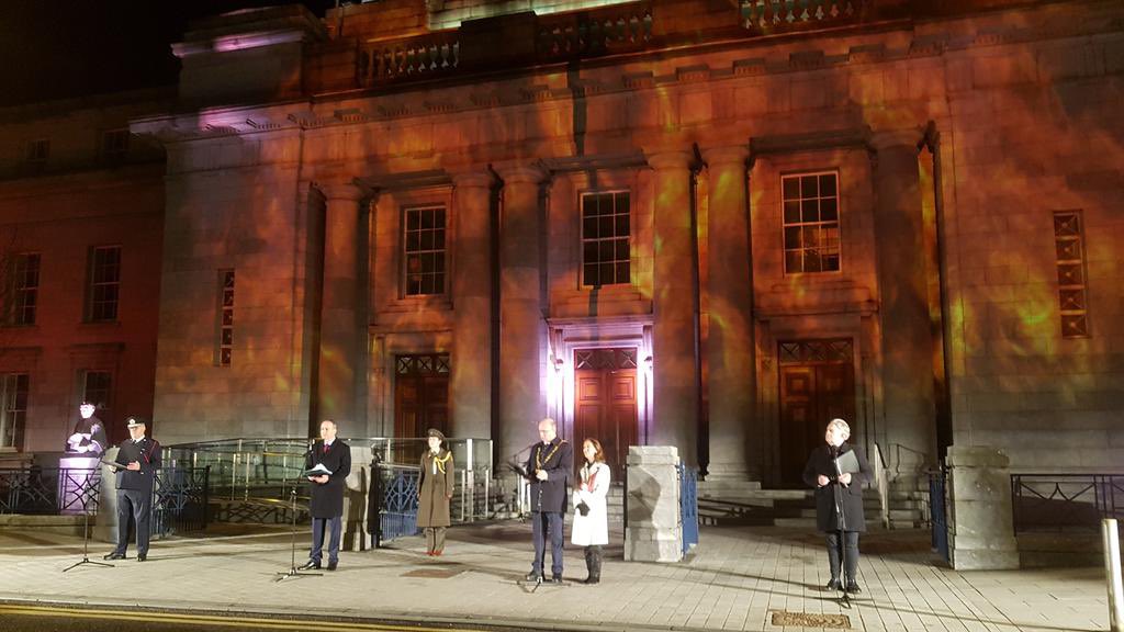 itsjohncrotty's tweet photo. An excellent commemoration of the burning of Cork City by @corkcitycouncil with projections setting the city ablaze...
Catch up on the event here...
https://t.co/XSC0kGiigT
#cork #corkcity #corkburning #corkhistory #ireland #woi #lovecork #purecork #irishhistory https://t.co/uTislg4EnO