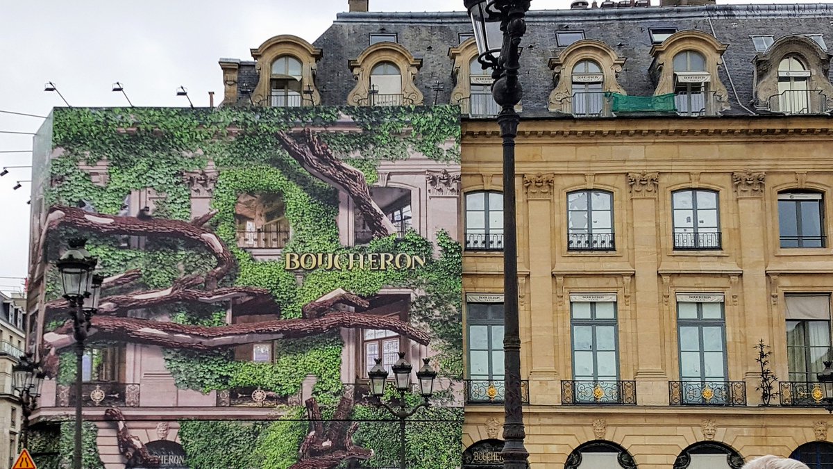 MichelleMoggio's tweet photo. Paris - a #Shopping Love Story https://t.co/BLUDvwMlAG #TheParisEffect #Paris #gourmetfood #PlacedelaMadeleine #retailtherapy #travel https://t.co/nQ6igTE0x6