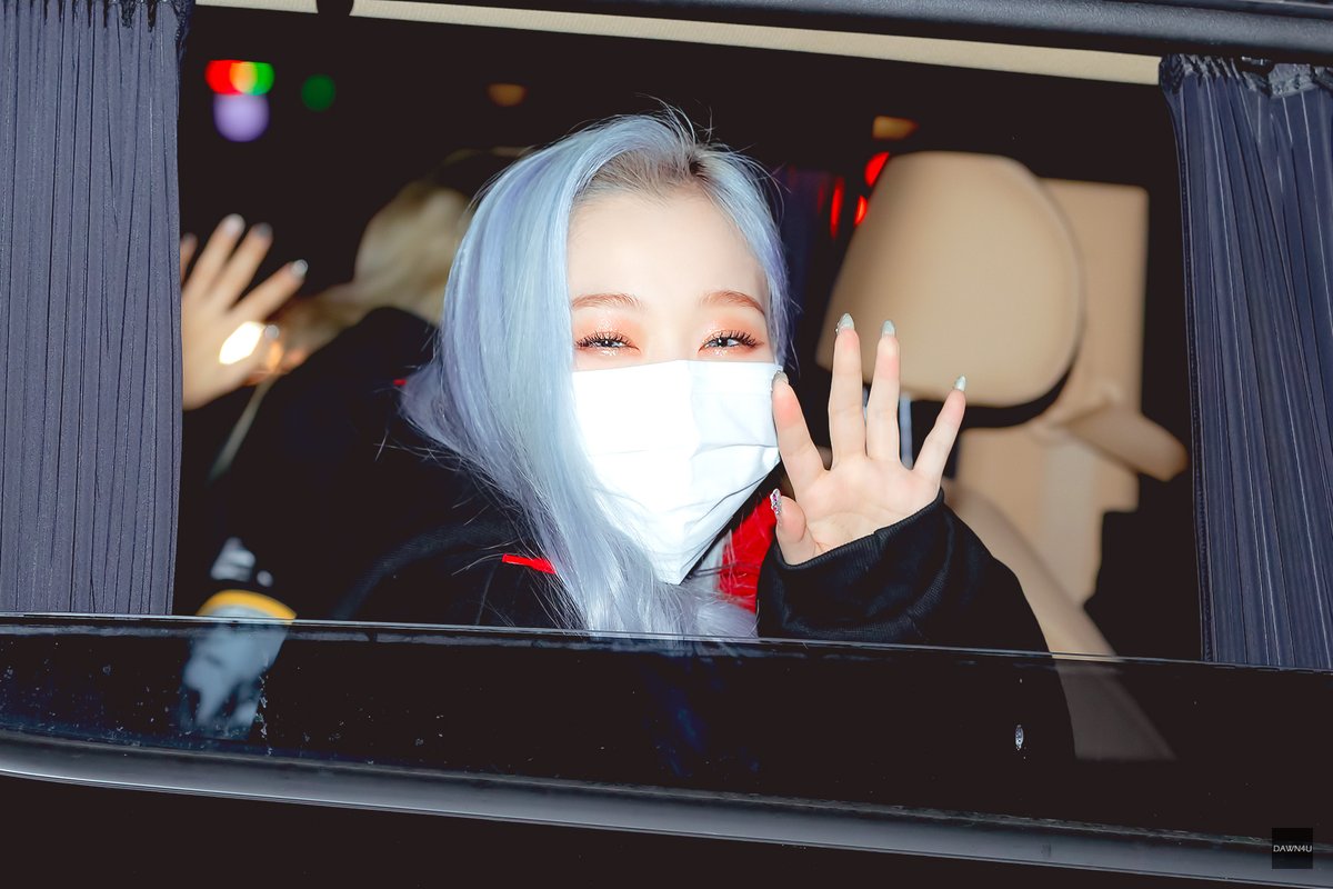 dawn4u_'s tweet photo. 201212 마스크 항상 쓰고 다녀요~
#드림캐쳐 #DREAMCATCHER
#가현 #이가현 #GAHYEON 
@hf_dreamcatcher https://t.co/adkmHFo6jP