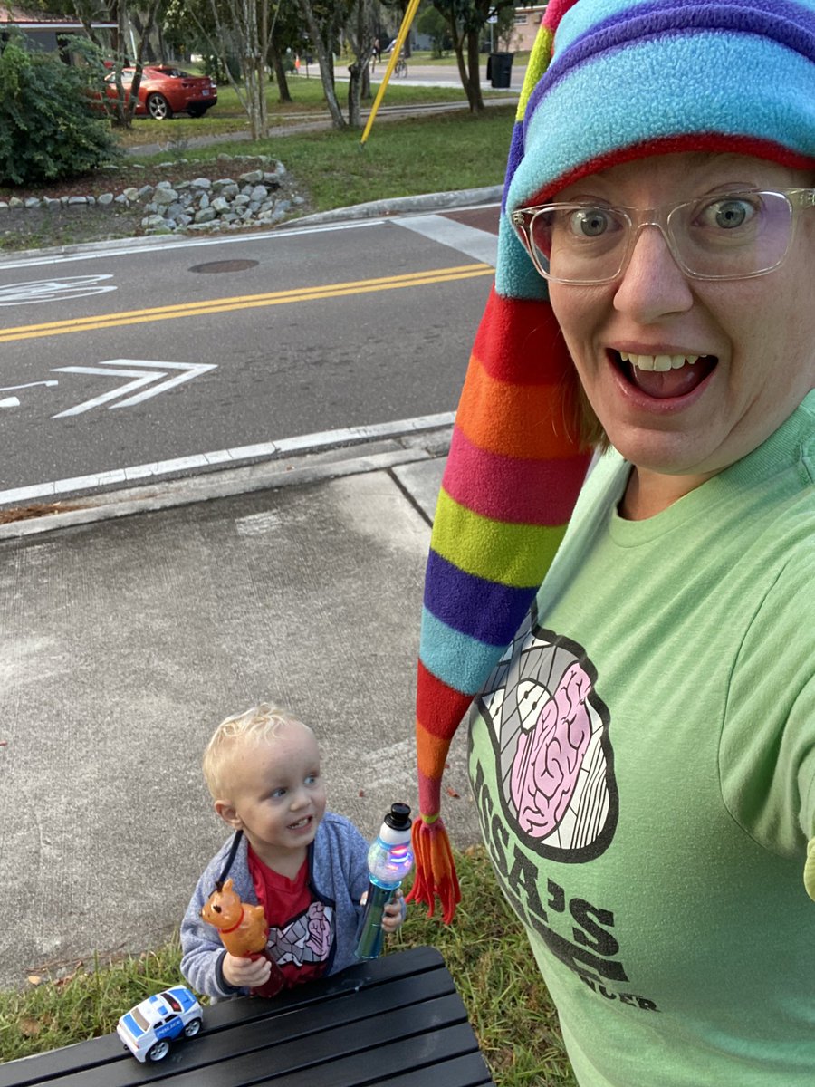 thisfloridalife's tweet image. This morning our family did a 5K.
Oh we didn’t run 😂 It went through our neighborhood so we cheered them on #ReindeerRun
