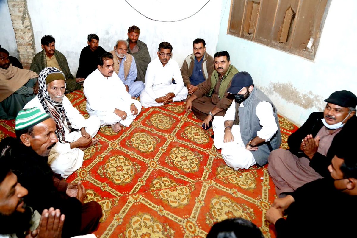 RazzaqueShkh's tweet photo. Today @rawalsharjeel Memon Sb offered condolence with Sipio Comunity in Uc Moosa Khatian #HydRural #PS63. Along with Info Sect #HydRural @IsmaeelWassan Sb @aijazalikhos Sb & other Notables. https://t.co/G89BGV27Ct