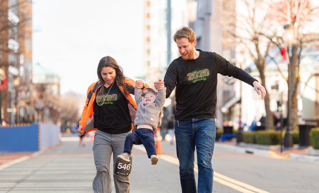 PRRunning's tweet photo. Swinging into 2021 be like... ⁠
⁠
Start 2021 in style, and keep swinging for your goals, resolutions, and what's most important to you. ⁠
⁠
Join =PR= Races for the New Year's Day 5K and 1 Mile Virtual Race. Registration is open.

https://t.co/51mZZLl2V4 https://t.co/yqGw0PlMGf