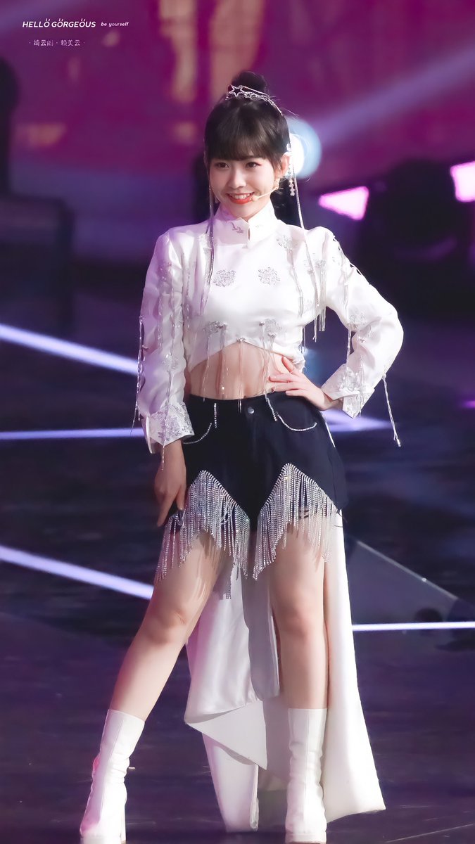 XiaoQi101's tweet photo. 20201211 LaiMeiYun at HunanTV’s 1212 Gala 2020 

Taken By : 绮云阁｜赖美云

https://t.co/O9J3RA30Na

#赖美云 #小七 #LaiMeiYun #XiaoQi #라이메이윈 #소칠
#火箭少女 #RocketGirls #화전소녀
#RocketGirlsForever https://t.co/yLsbQvEnzR