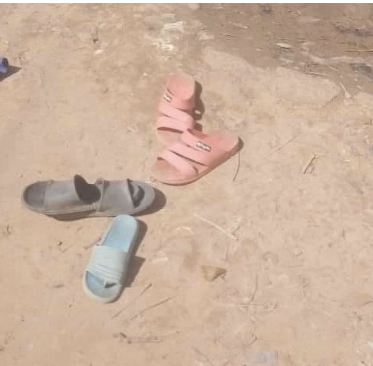 northern_blog's tweet image. Marantar da aka sace dalibai dayawa jiya dake garin katsina

Hoto Gali kankara

#thenorthisbleeding 
#securenorth
#endnorthbanditry 
#endbokoharam 
#endkidnappinginthenorth
#zabarmarimassacre 
#KankaraStudents #Katsina #Kankara