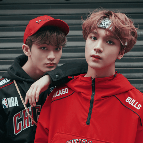 pcyrico's tweet photo. 𝗶𝗻 𝘃𝗲𝗴𝗮𝘀
⠀markhyuck!au

sabe quando dizem que todo termino sempre há um ganhador e um perdedor? bom, donghyuck havia reencontrado seu ex um ano após o rompimento que quebrou seu coração, sua vida estava um caos, mas ele faria qualquer coisa para esconder isso. https://t.co/9175HkzdxH