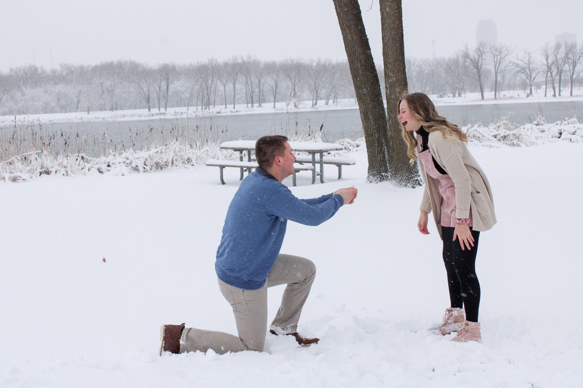 Haleyyy_janee's tweet photo. I shoulda known his a$$ was lying when HE wanted to go somewhere to “take pictures for Instagram” 💍💙❄️ https://t.co/zXN3qvghLT