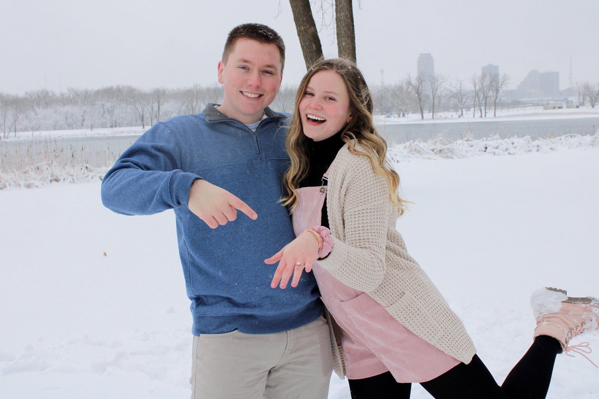Haleyyy_janee's tweet photo. I shoulda known his a$$ was lying when HE wanted to go somewhere to “take pictures for Instagram” 💍💙❄️ https://t.co/zXN3qvghLT