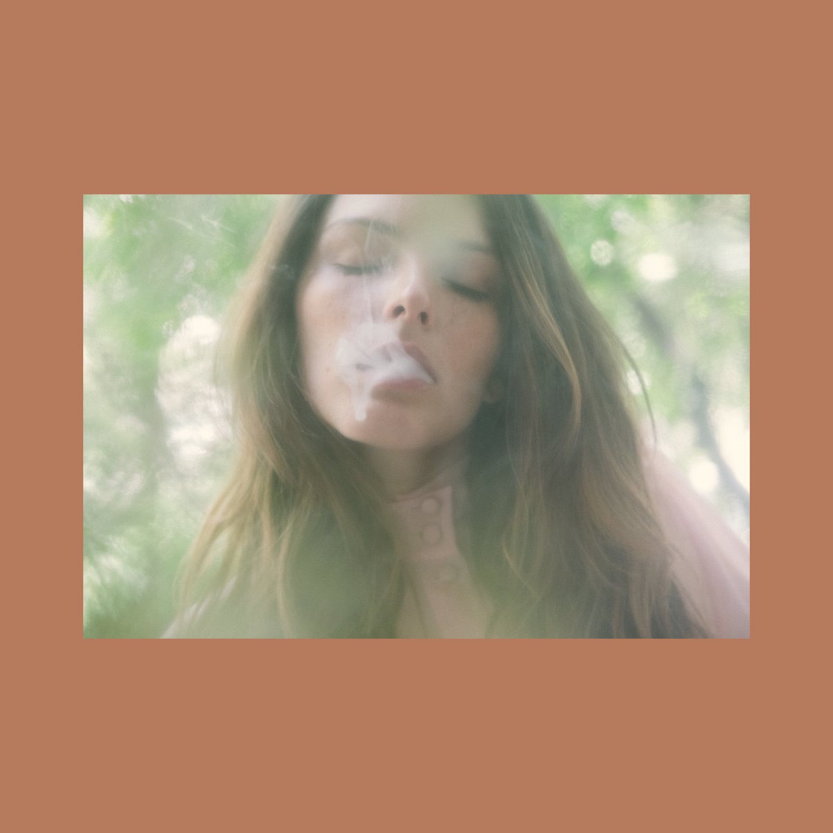 VeronaOffice's tweet photo. Goddess, iconic fairy, plant angel. Our love for Day Rod is a vibe, and we want to share it with you. Photo by @Pedro_Lollett for @theplantdept 🧡🌿 https://t.co/1EnATgWp7I