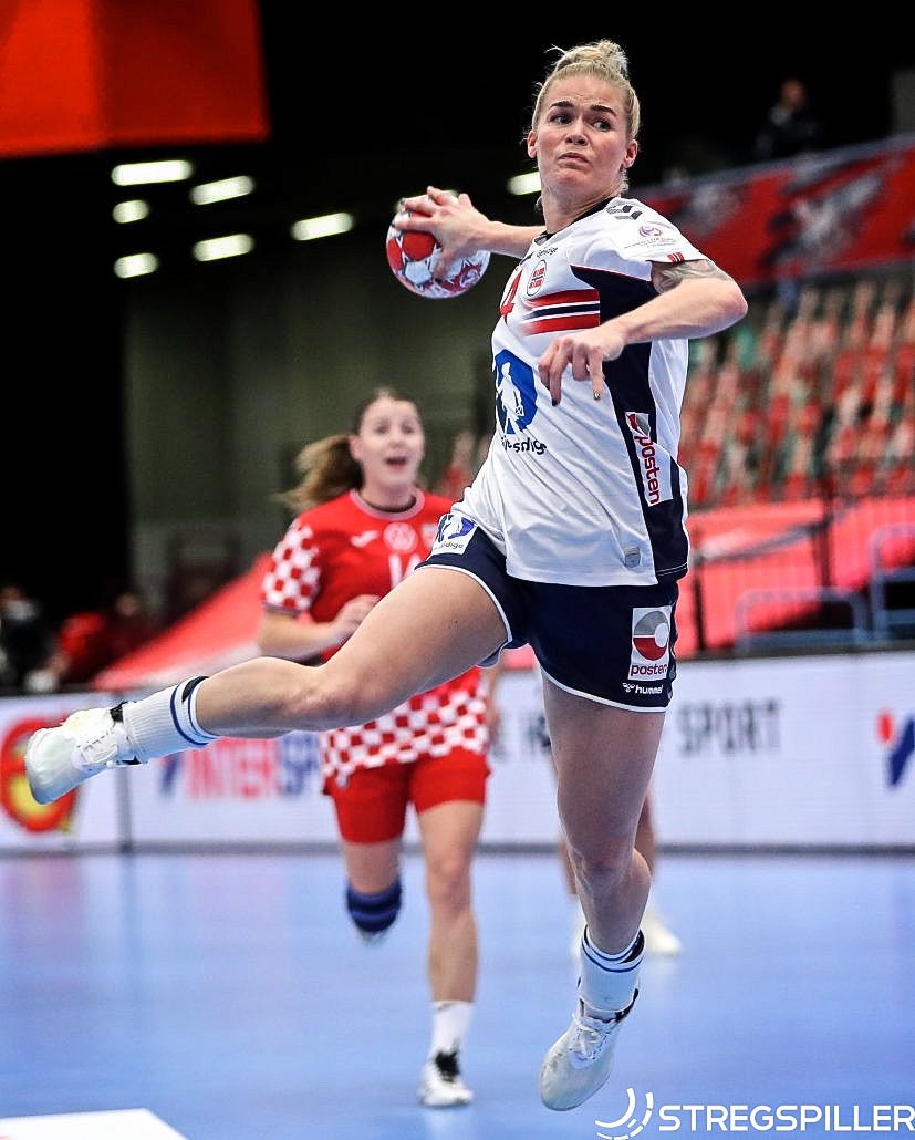 In a class of their own at <a href="/EHFEURO/">EHF EURO</a> 2020 - <a href="/NORhandball/">Norges Håndballforbund</a> ! #CRONOR 25:36 #handballispassion #ehfeuro2020
